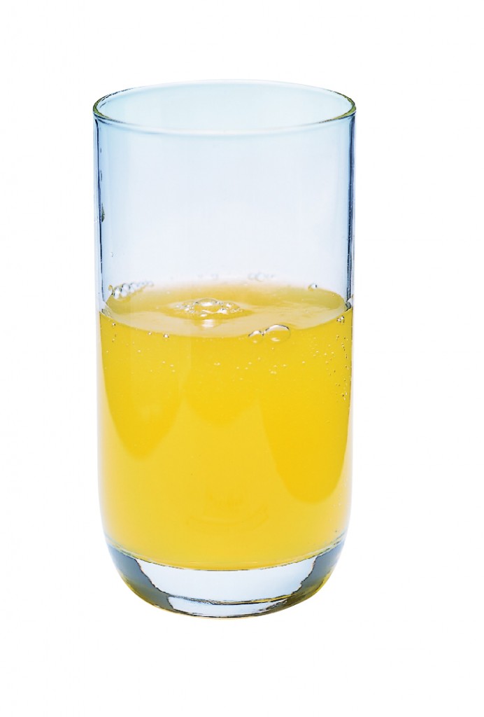炭酸飲料（果実色）の画像